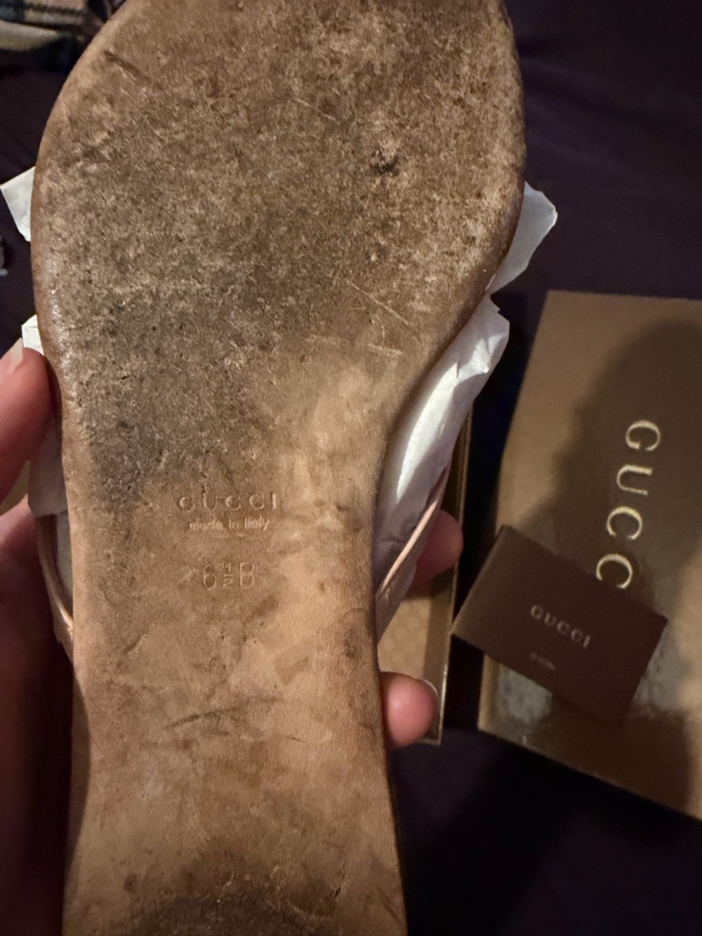 Gucci Beige Monogram Pink Logo T-Strap Sandal - Picture 4 of 5